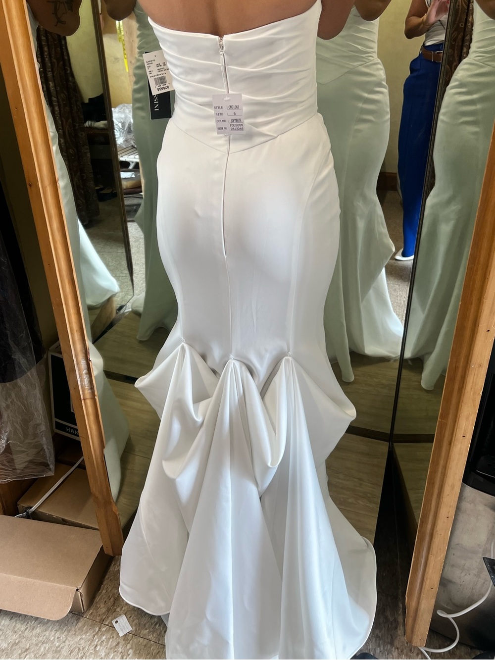 Vera Bradley Strapless White Mermaid white wedding dress